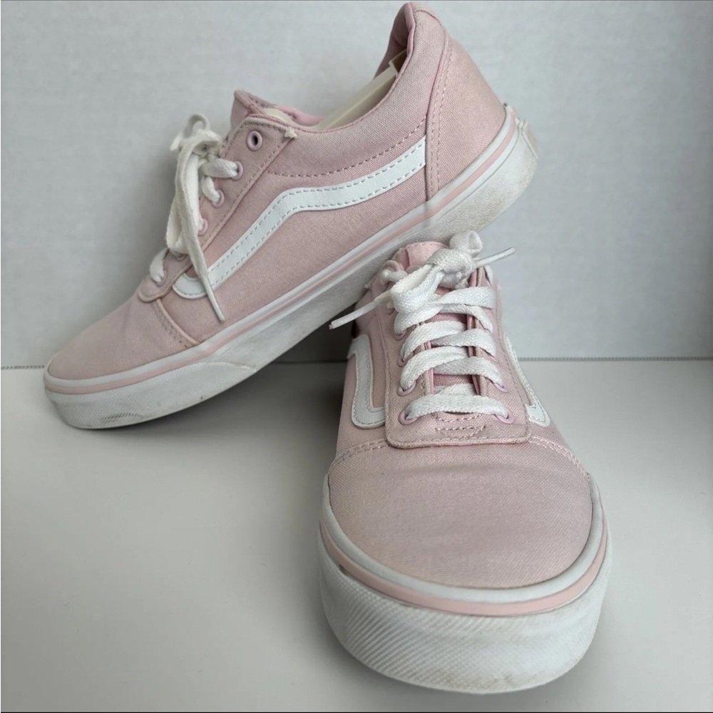 VANS Girls Missy Soft Pink White Low Top Lace Up Sneakers Size 6Y